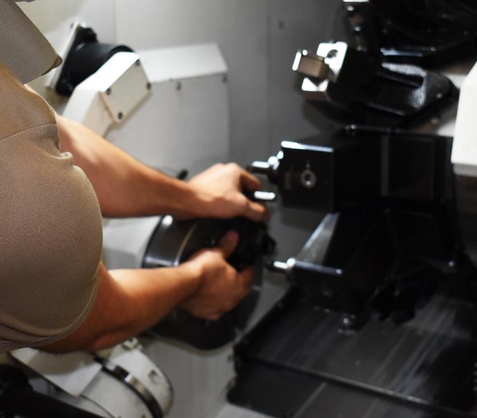 Pacquet recrute un tourneur sur machine CN, offre d'emploi
